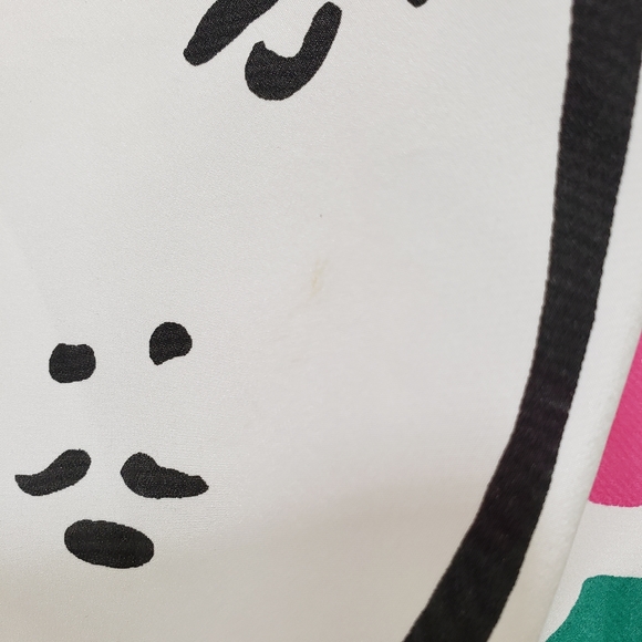 Vintage Campus Casuals flower face drawing graphic cap sleeve blouse - Picture 12 of 12